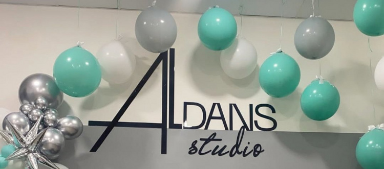 «Власна справа» в дії: хореографиня з Кам'янського відкрила студію і працевлаштувала фахівців