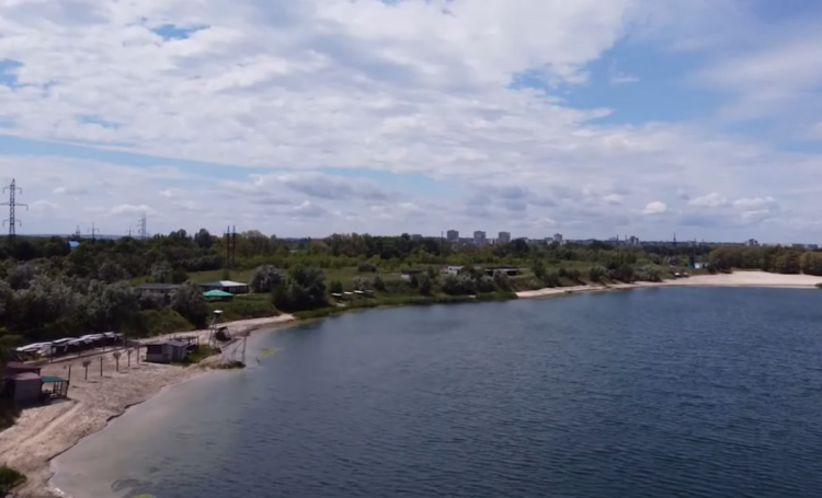 Скандал навколо Блакитного озера у Кам'янському районі набирає обертів
