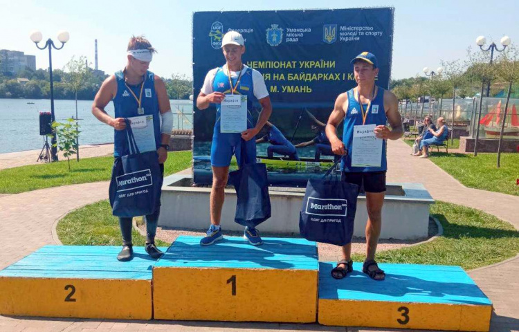 Вихованець спортшколи Кам'янського привіз "золото" з чемпіонату України з веслування на байдарках і каное