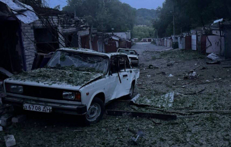 Вночі у Кам'янському було чутно вибухи: які наслідки ворожої атаки
