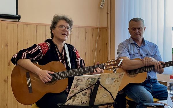 У бібліотеці на Шевченка співала душа Бахмута: фотофакт