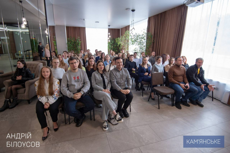 Молодіжна рада Кам’янського відсвяткувала день народження: 15 років праці на користь громади