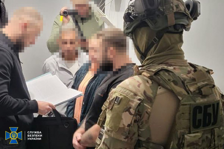 У  Кам'янському викрили філіал благодійного фонду, який розкрадав пожертви на ЗСУ - подробиці від СБУ