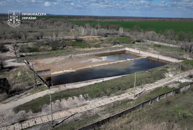 Екологічний злочин на мільйони: у Кам’янському районі судитимуть посадовця через забруднення земель