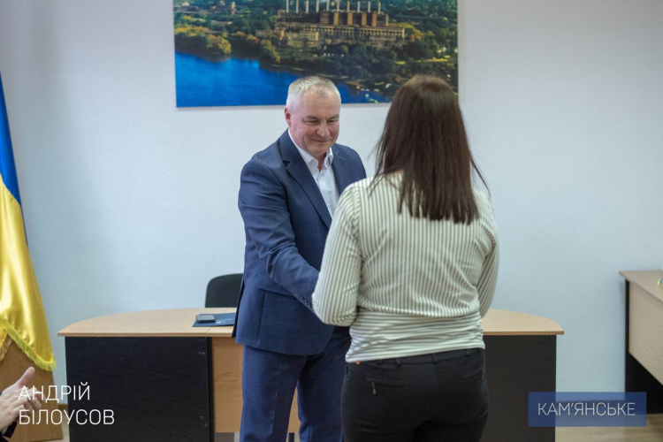 У Кам’янському з професійним святом привітали енергетиків - фото