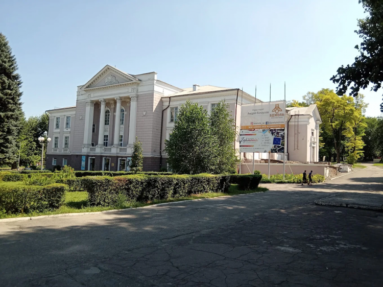 Культурні вихідні у Кам'янському та Дніпрі: куди сходити та що подивитися 31 травня та 1 червня