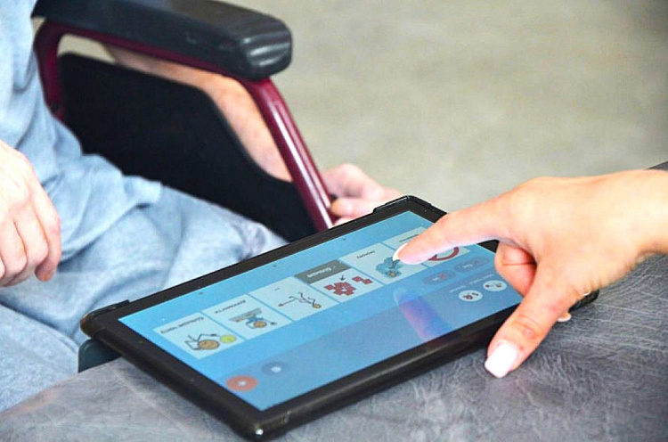 «Кожен хоче мати голос»: як технології змінюють реабілітацію військових з порушеннями мовлення