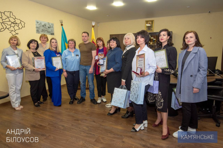 Заклади освіти Кам’янського гідно представили Дніпропетровщину на міжнародній онлайн виставці