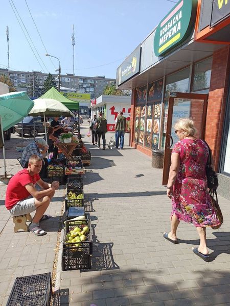 Стихійну торгівлю у Кам'янському ліквідовано - у місті пройшов рейд