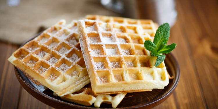 У Кам’янському панянки готували вафлі, які змушують забути про дієти - подробиці