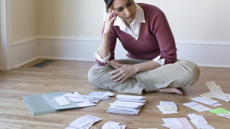 Продаж квартири з боргами за комуналку: що треба знати, щоб не потрапити у пастку