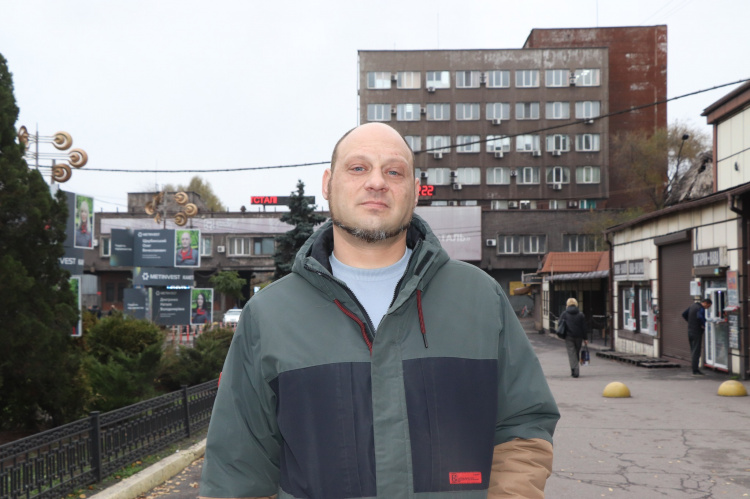 Крізь пекло Бахмута і важке поранення: як рятівник «Каметсталі» повернувся до своєї справи