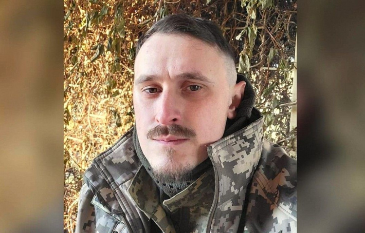 Художник, сапер, кар’єрний консультант - як після 32 операцій ветеран із Чернівців допомагає іншим знайти себе