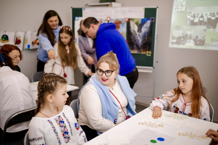 На Дніпропетровщині відкрили десять нових Цифрових освітніх центрів для позашкільного навчання дітей