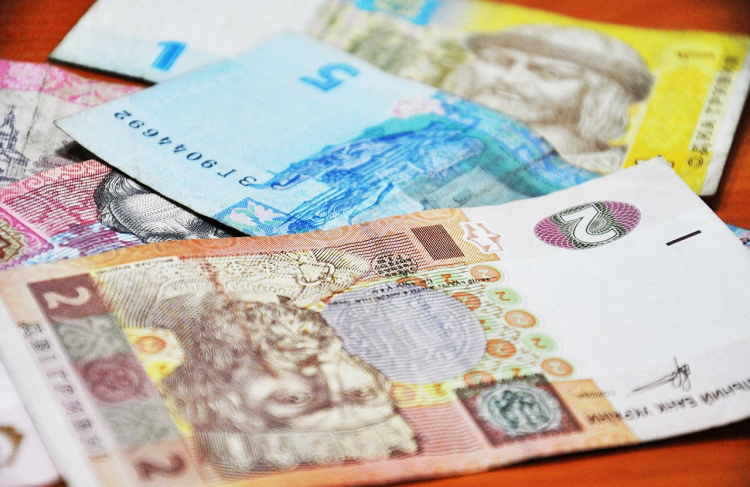 Гроші «згорають»: НБУ вилучає старі банкноти п'яти номіналів — перевірте свої гаманці