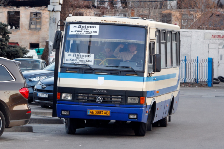 На маршруті "Дніпро - Кам’янське" автобуси ходять за зміненим розкладом