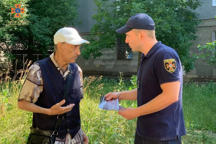 Вибухонебезпечні пастки приховані скрізь: деталі від надзвичайників Кам’янського району