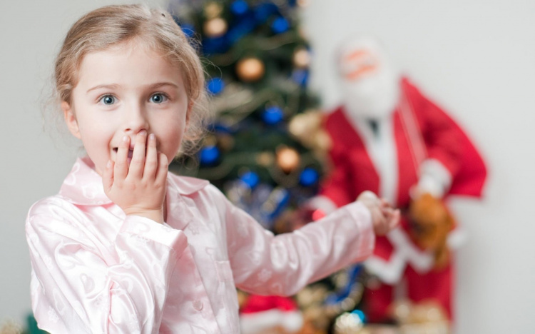 Як правильно розповісти дитині, що Діда Мороза та Санти не існує - поради психолога