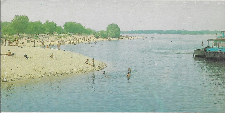 Ностальгія за минулим: яким був міський пляж Кам'янського 50 років тому