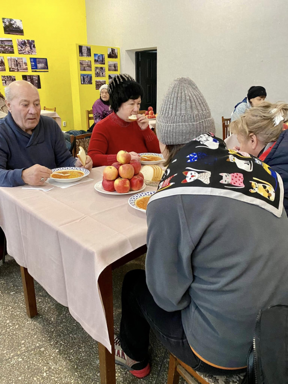 У Кам'янському розпочала роботу соціальна їдальня