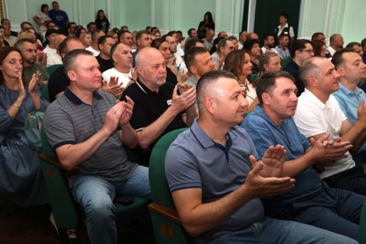 У Кам’янському відзначили День металурга і гірника: шана праці, сила традицій, подяка героям