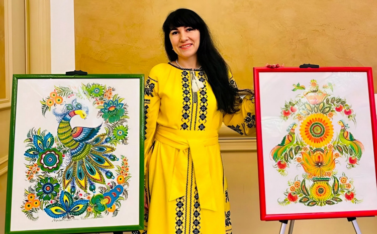 Динаміка орнаменту: кам’янчан запрошують на вернісаж майстрині Вікторії Тимошенко