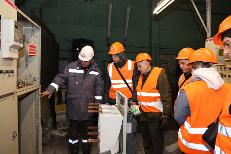 Інженерія на дотик: як студенти «Метінвест Політехніки» тиждень працювали на Каметсталі