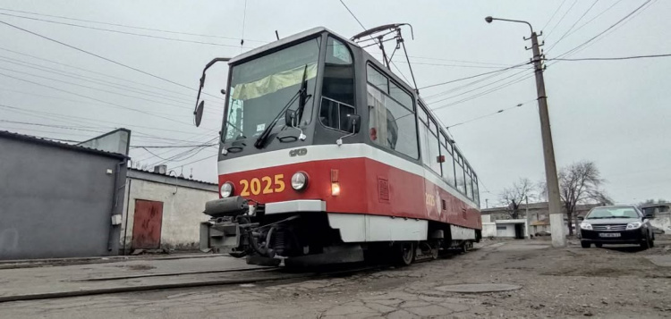 Стипендія та гарантована робота: у Кам’янському готують водіїв трамвая