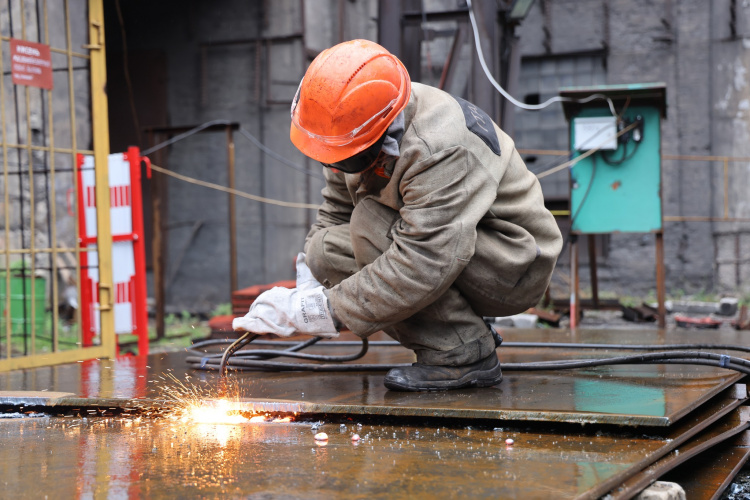 Масштабний проєкт на Каметсталі: як відновлюють несучі конструкції коксового цеху