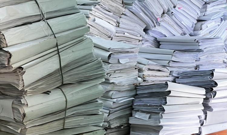 «Стіни з паперу» та масові звільнення: чому правосуддя на Дніпропетровщині фактично зупинилося