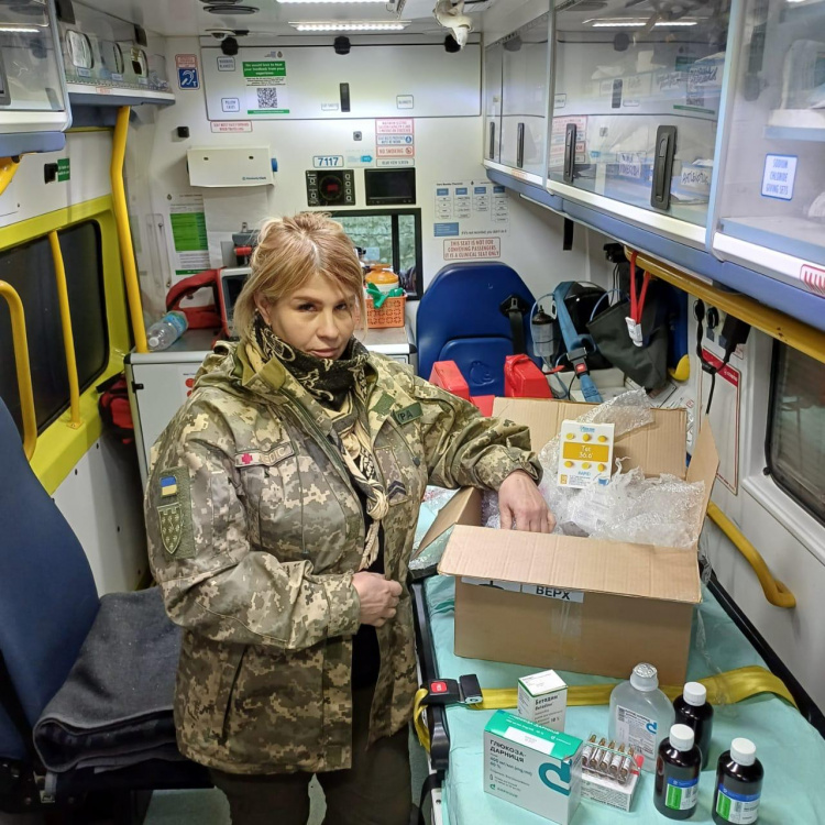 Від ресторану до передової: бойова медикиня "Сура" з Дніпропетровщини рятує життя на фронті