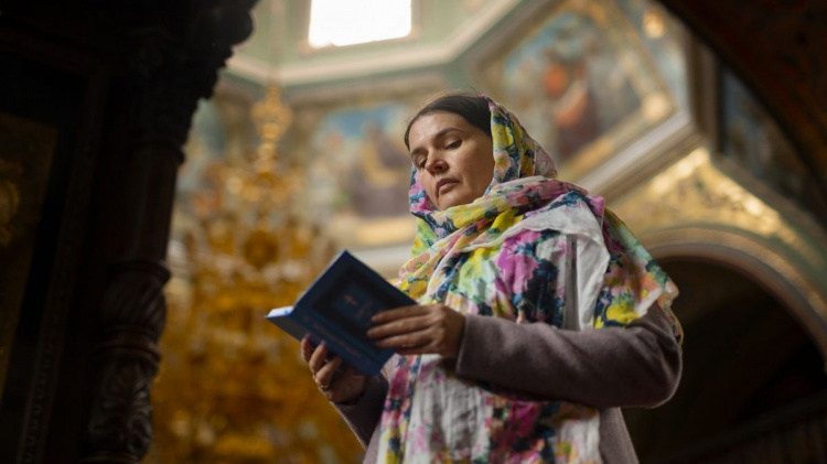 Народні забобони чи церковні заборони: як одягатися до храму та яким традиціям вірити