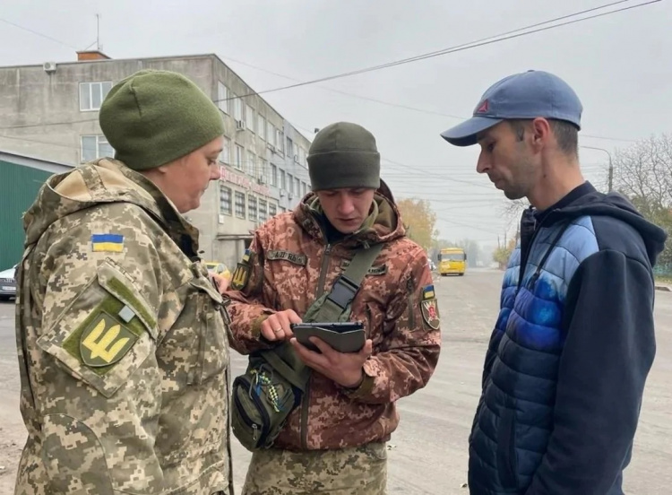 Деякі чоловіки можуть раптово залишитися без відстрочки - у Мінооборони розповіли про причини