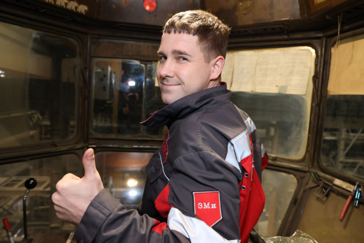 Гідні умови праці: на «Каметсталі» завершено перший етап реконструкції кранових кондиціонерів