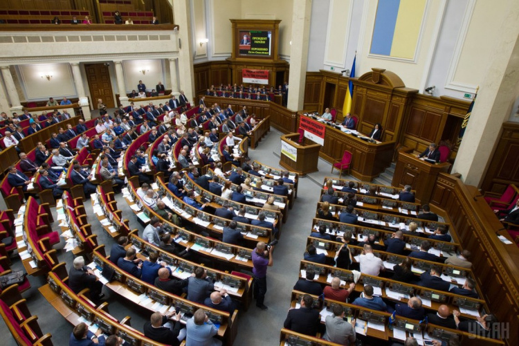 У Верховній Раді розглянуть питання компенсацій за втрачене житло переселенцям з тимчасово окупованих територій