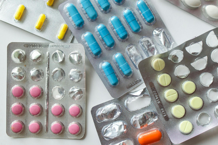 Готуйте гроші: на Дніпропетровщині зафіксували аномальний попит на дефіцитні препарати