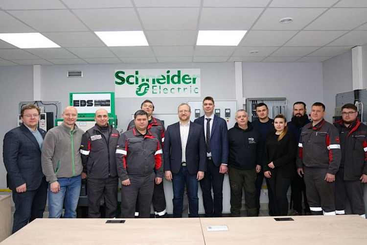 Інтеграція освіти та виробництва: на Каметсталі запрацювала лабораторія для підготовки інженерів