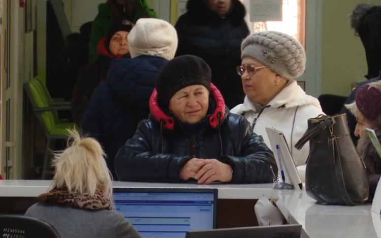 Робота до 75 або злидні: чи чекає на українців майбутнє без пенсій