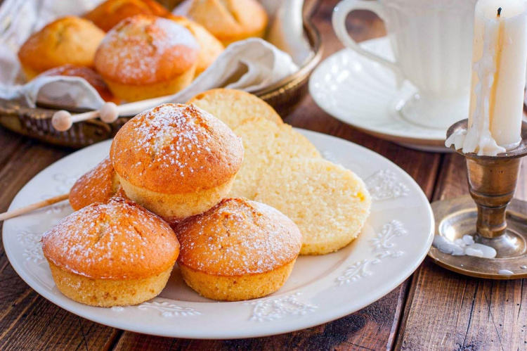 Ванільні кекси на сметані: простий рецепт, що виходить з першого разу