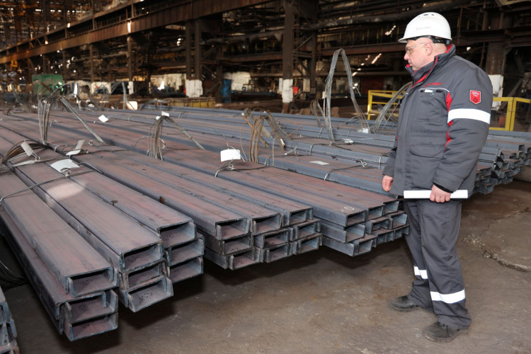 Профіль відбудови: на трубозаготівельному стані Каметсталі проведено дослідно-промислове освоєння швелера 16У