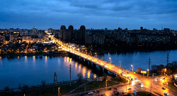 Графіки повернулися: як вимикатимуть світло у Дніпропетровській області 9 квітня