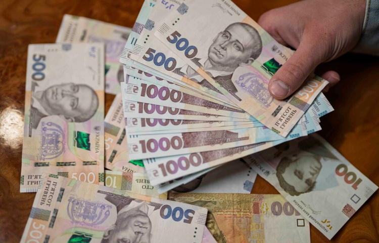 Розблокування сотень тисяч виплат: для ВПО скасують важливу вимогу