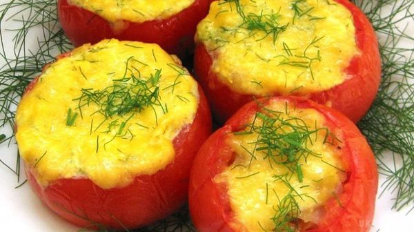  «Літо на дієті»: готуємо помідори, фаршировані рисом та зеленню 