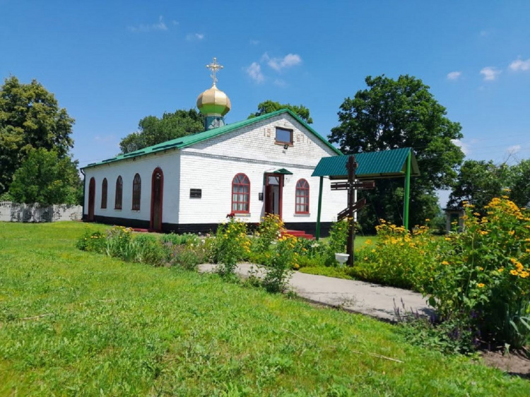 У храмі на Дніпропетровщині побачили образ Богородиці на піску