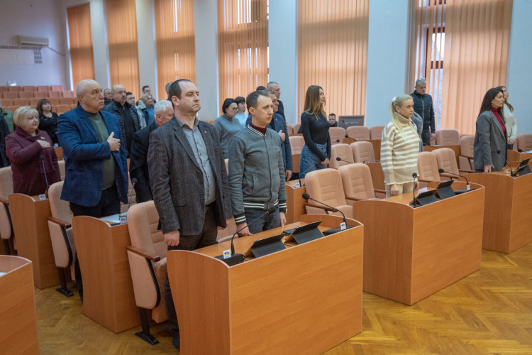 У Кам’янському провели засідання сесії міськради: які важливі для громади рішення прийняли депутати