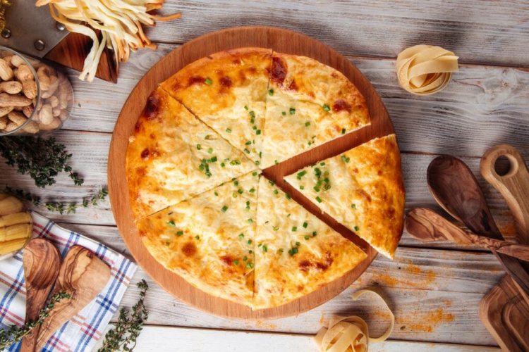 Хачапурі для лінивих: рецепт для тих, хто любить поїсти, а не готувати