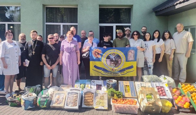 У Кам’янському батьки загиблих Героїв відвідали поранених воїнів