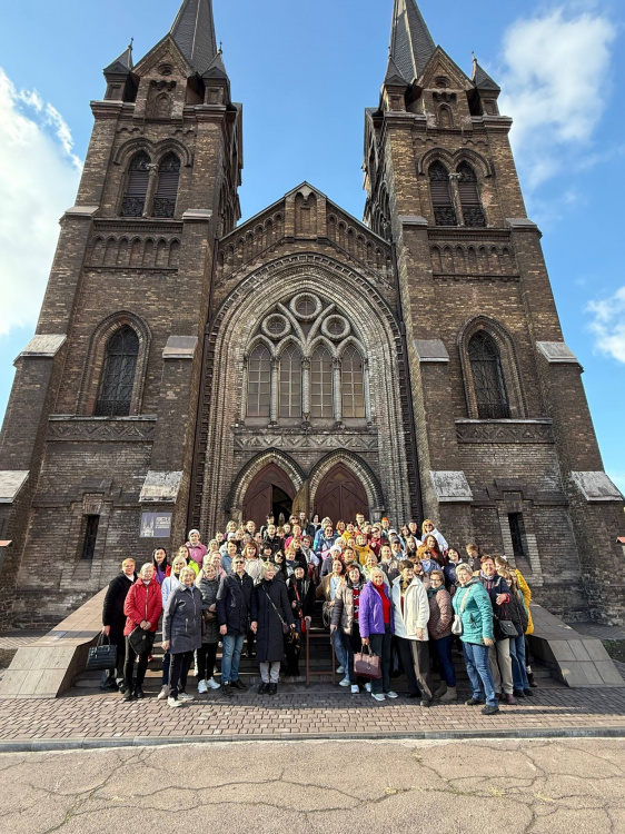 Історія, що захоплює: сотні кам’янчан вийшли на велику пізнавальну прогулянку містом