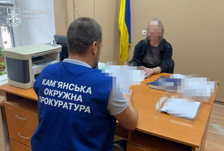 У Кам’янському співробітниця дитсадка "нагріла" місцевий бюджет на понад 350 тис. гривень