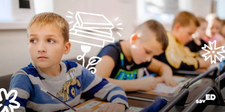 Підземні уроки і модульні школи: як в місті на Дніпропетровщині відновлюють освіту після знищення всіх ліцеїв